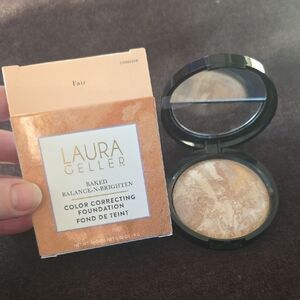 *NEW - Laura Geller Baked Balance-N-Brighten Foundation -FAIR- Color Correcting